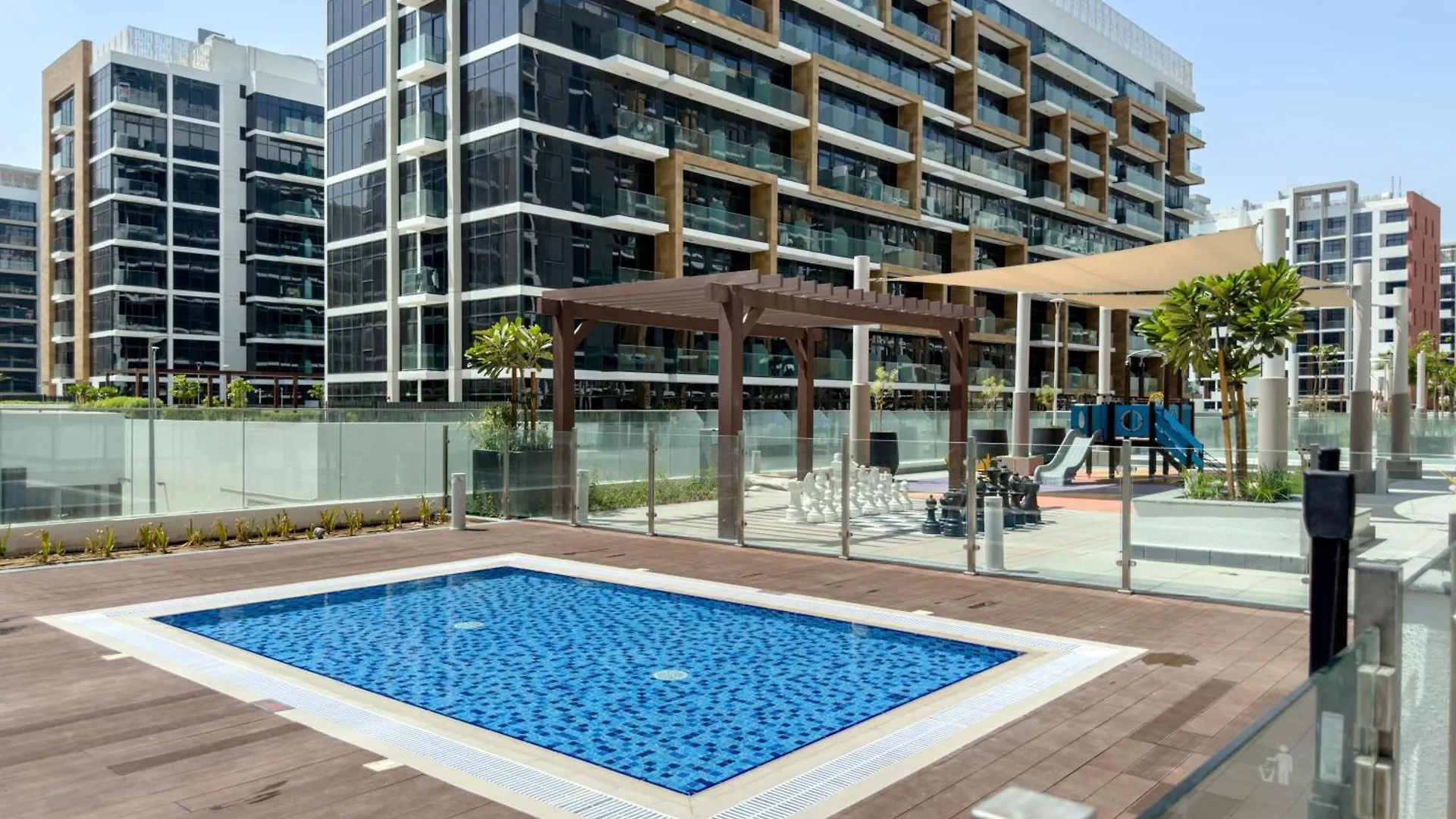 Apartment Naseem - Meydan Luxury, Stylish 1Br With Pool & Canal Views Dubai